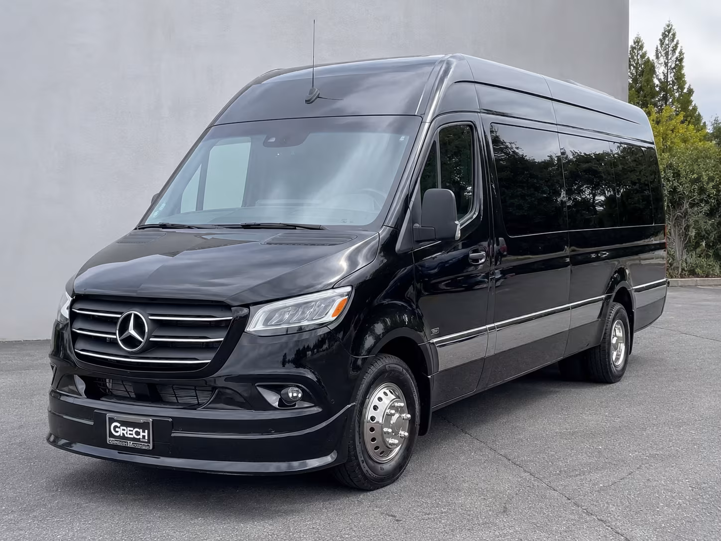 book the perfect ride for your next concert or music festival 3