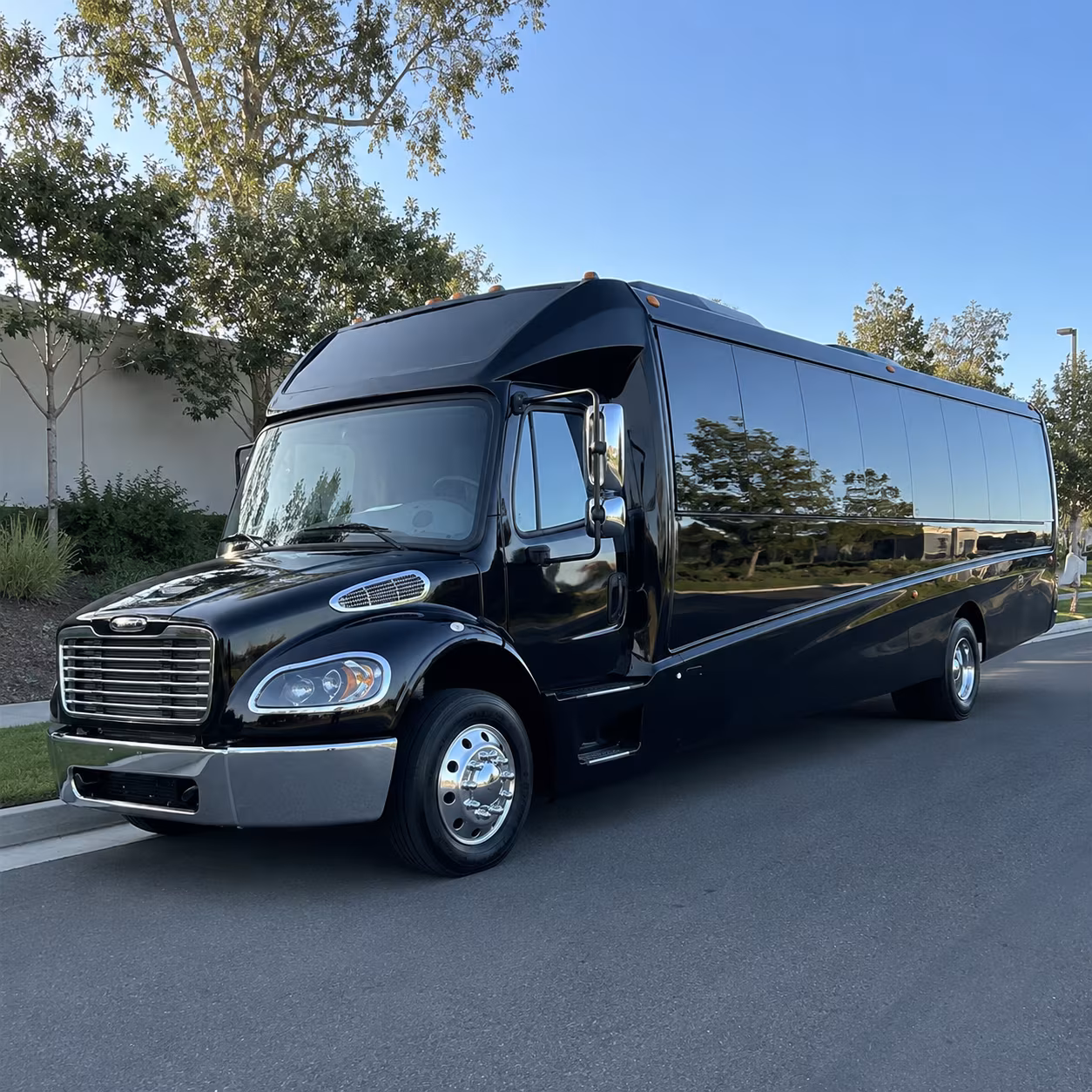 book the perfect ride for your next field trip 4